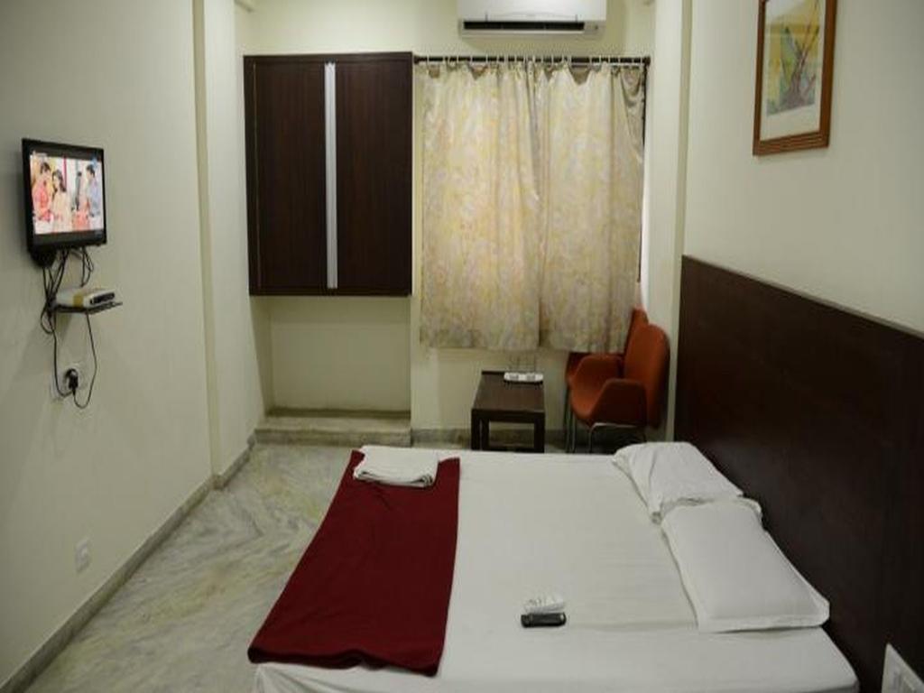 Hotel Rahi Inn Vadodara Eksteriør bilde